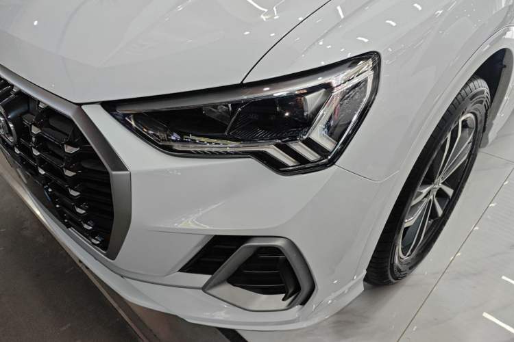 Used Audi Q3 2020 35 TFSI Ambition Dynamic Edition Left Front Headlight