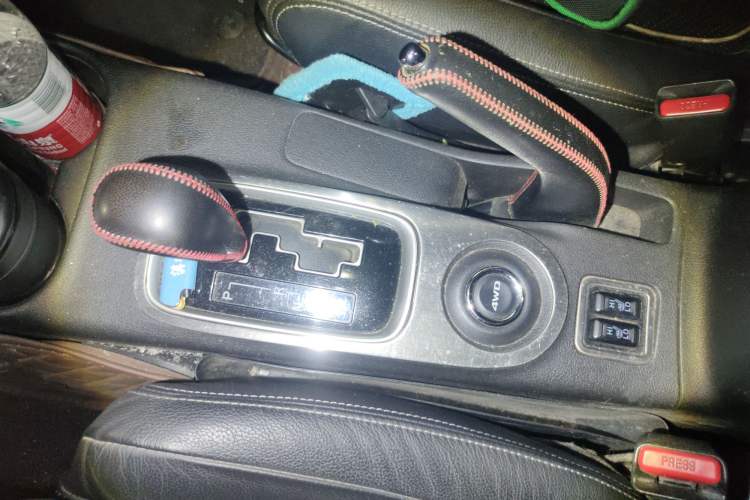 Used Mitsubishi Outlander 2014 2.4L 4x4 Deluxe Value Edition 7 Seats
