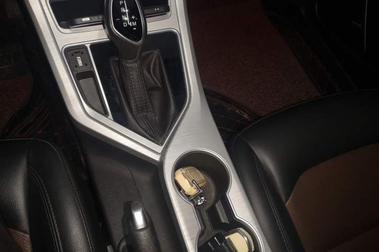 Used Geely Auto Vision 2019 Upgraded Model 1.5L CVT Prestige Version China VI Standard