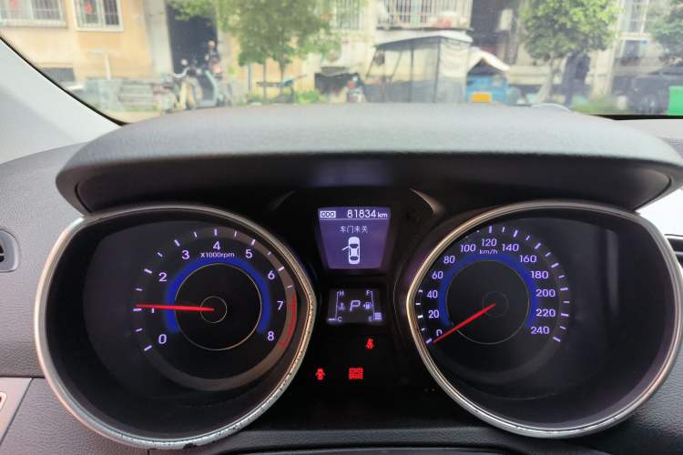 Used Hyundai Elantra (5th Generation / Langdong) 2015 1.6L Automatic Leading Model