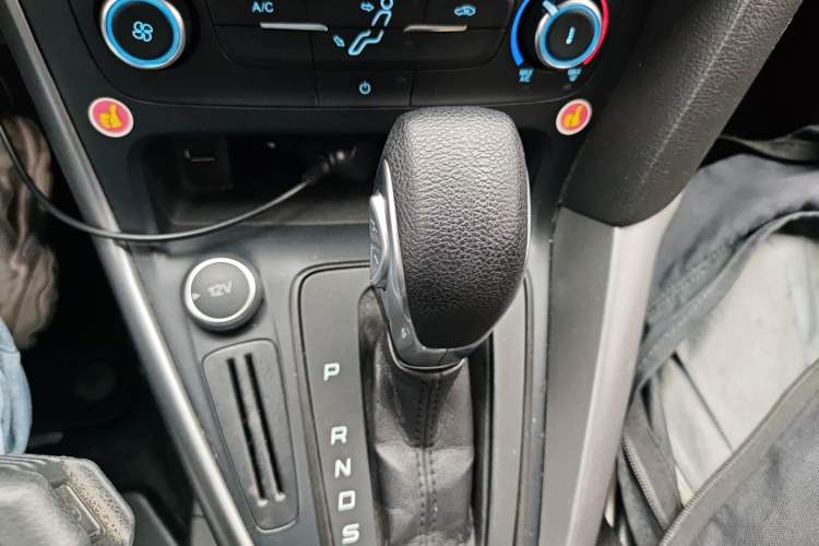 Used Ford Focus 2018 Hatchback Classic 1.6L Automatic Comfort Plus SmartDrive Edition
