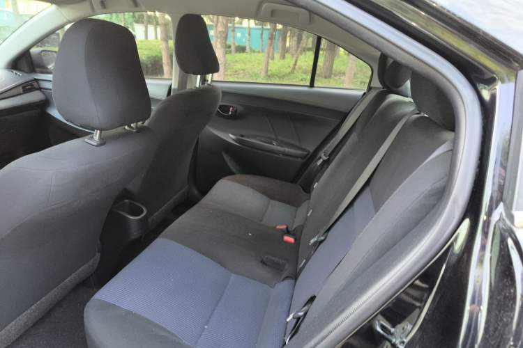 Used Toyota YARiS L Zhi Xiang 2017 1.5E CVT Dynamic Edition Interior 4