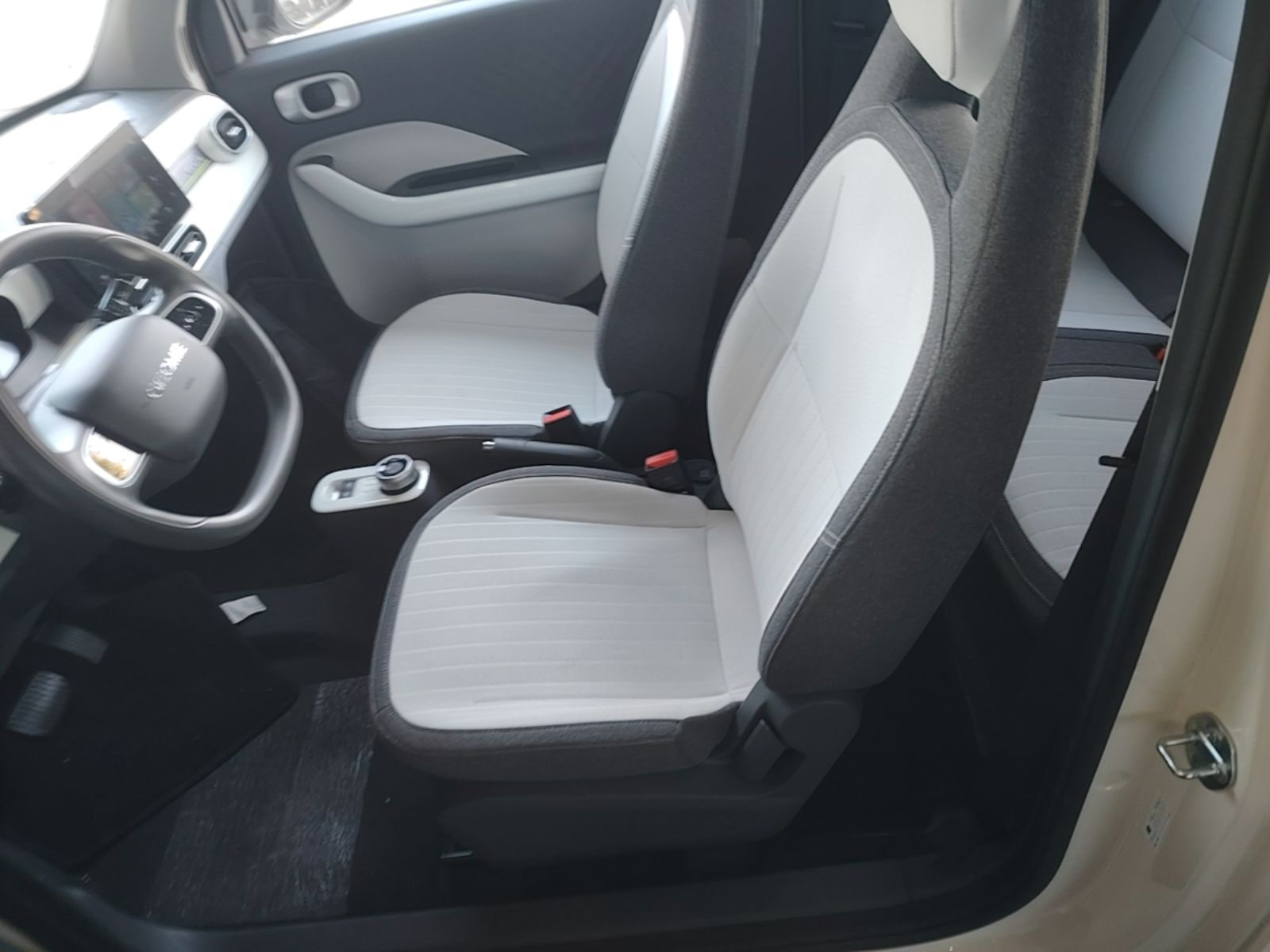 Geely Galaxy Panda 2025 210 km – Yuanqi Bear — снимка 17