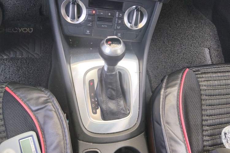 Used Audi Q3 2015 30 TFSI Comfort Model
