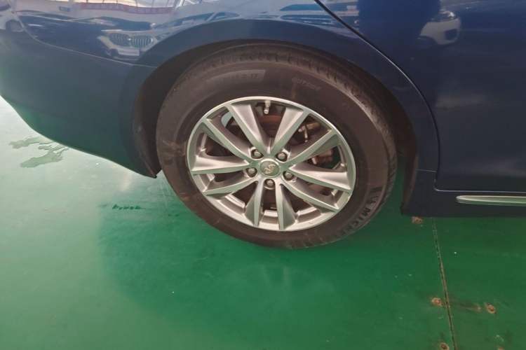 Used Infiniti Q50L 2016 2.0T Enjoyment Edition Right Rear Wheel Hub