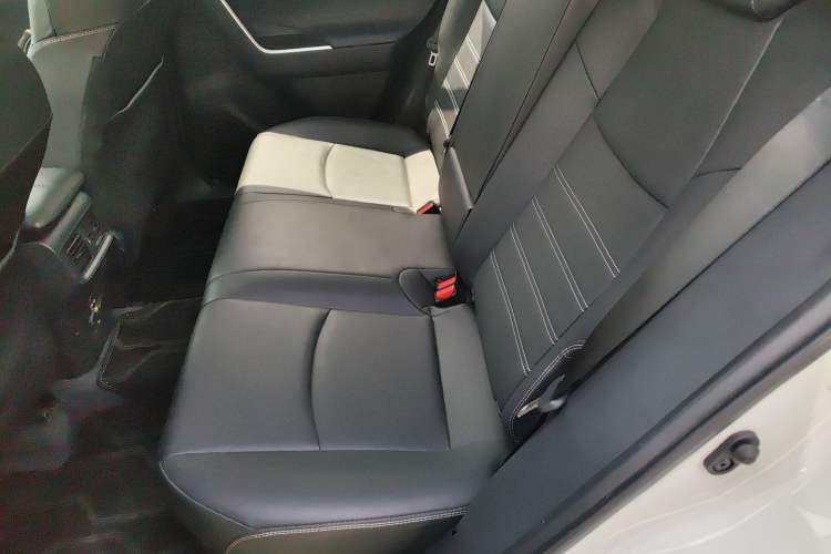 Used Toyota RAV4 2023 2.0L CVT Two-Wheel Drive Fashion Plus Edition Left Rear Seat