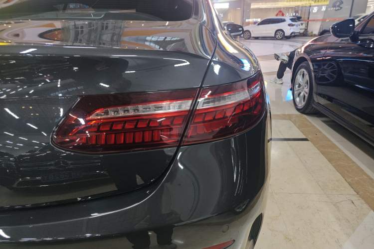 Used Mercedes-Benz E-Class (Import) 2021 Facelift E 300 Coupe
