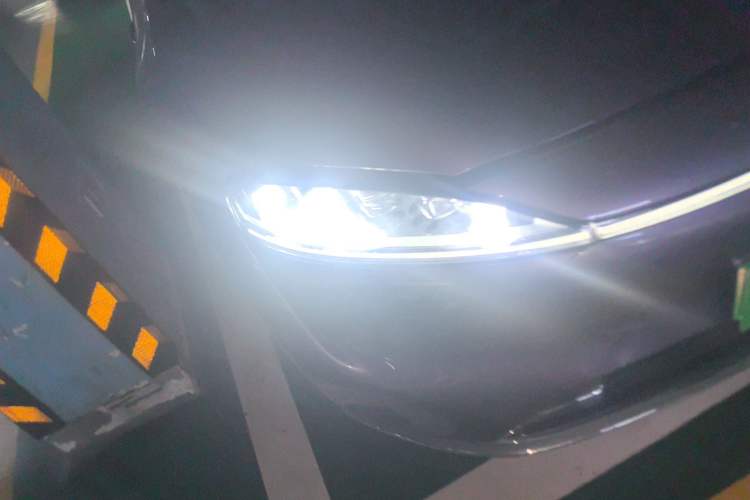 Used Hima Luxeed R7 2024 All-Electric 802 km Max