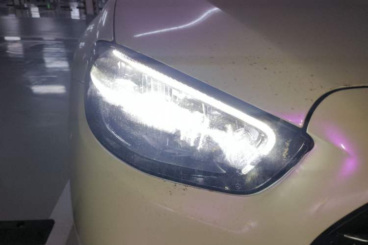 Used Mercedes-Benz E-Class New Energy 2021 E 350 e L Plug-in Hybrid Sports Sedan
