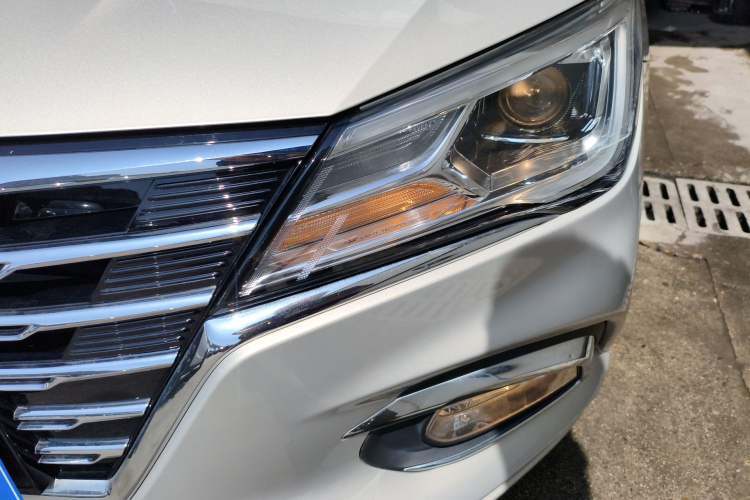 Used Roewe i5 2019 1.5L Automatic 4G Connected Langhao Edition Left Front Headlight