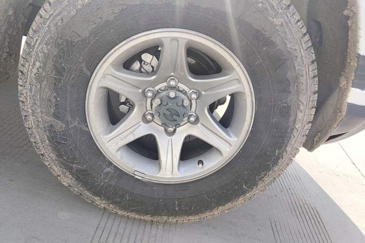 Used Leopaard Q6 2015 2.4L Manual Two-Wheel-Drive Elite Model