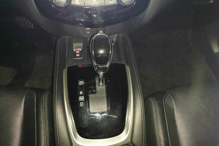 Used Nissan X-Trail 2021 2.0L CVT 2WD XL ITS SmartConnect Comfort Edition Gear Lever