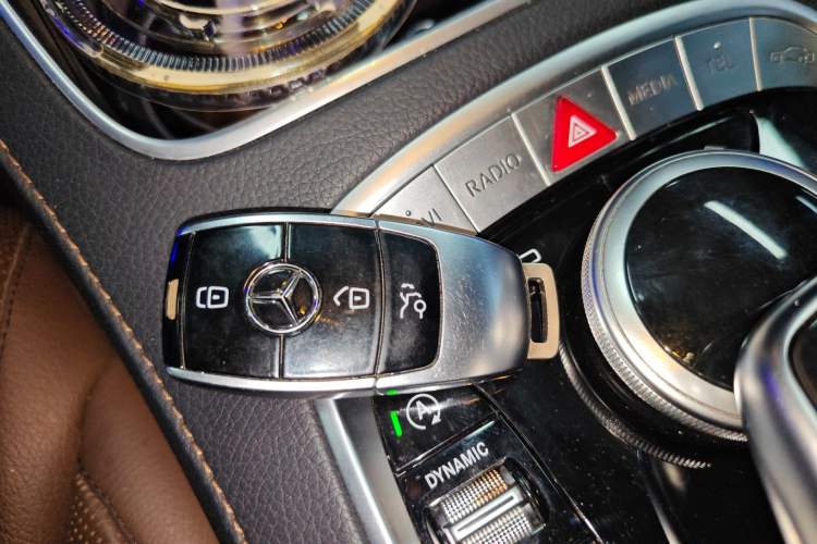 Used Mercedes-Benz S-Class 2018 S 450 L Vehicle Key