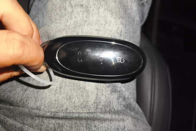 Used Dongfeng NAMMI 01 2024 New Edition 430 Plus Smart+ Vehicle Key