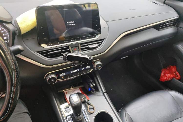 Used Nissan Teana 2020 2.0L XL Comfort Edition Audio And AC Panel