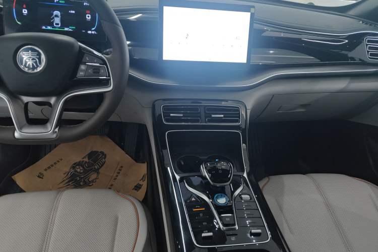 Used BYD Qin PLUS 2024 Honor Edition EV 510KM Leading Model
