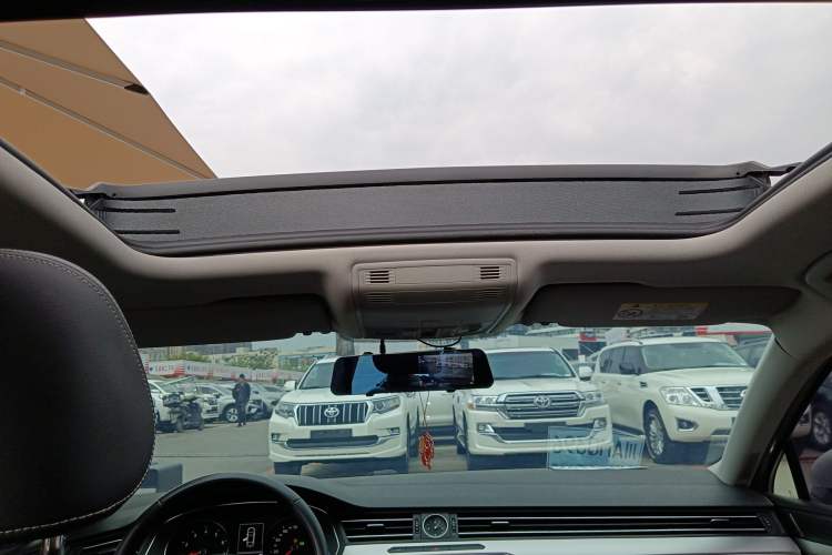 Used Volkswagen Magotan 2020 280TSI DSG Comfort Edition Headliner