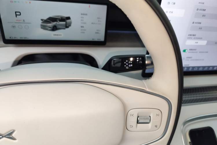 Used XPeng X9 2024 702 Ultra-Long Range Max
