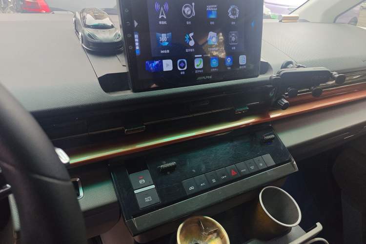 Used Farizon Super VAN 2024 Zhifu Edition Mid-Axle Mid-Roof 68 kWh
