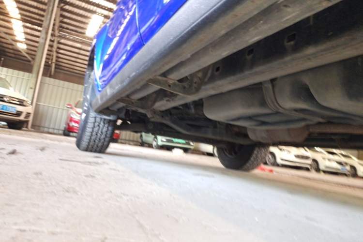 Used JMC Yuhu 7 2020 2.0T Diesel Automatic 2WD Comfort Edition Short Wheelbase China VI Emission Standard JX4D20A6L