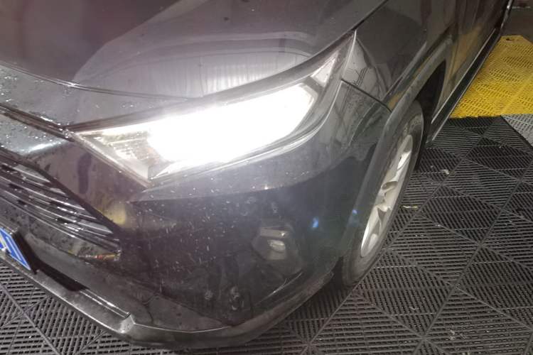 Used Toyota RAV4 2023 2.0L CVT Two-Wheel Drive Urban Edition Left Front Headlight