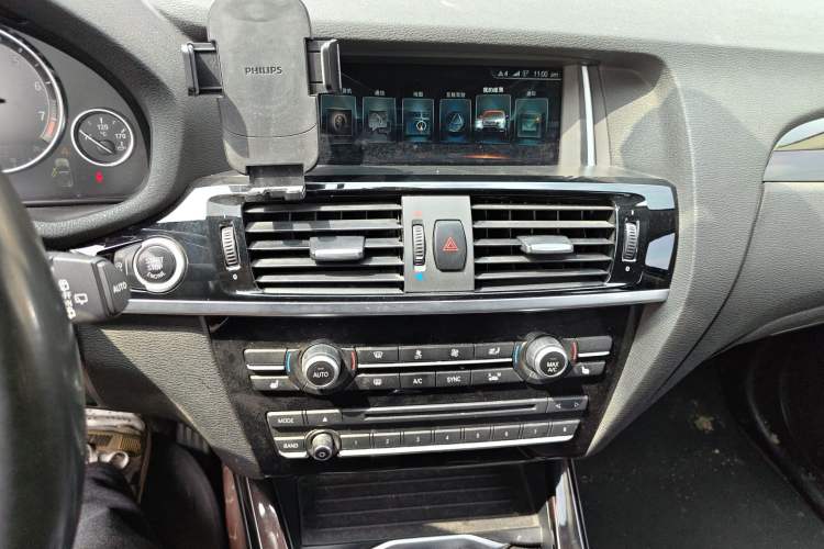 Used BMW X3 2016 xDrive20i M Sport Edition Audio And AC Panel