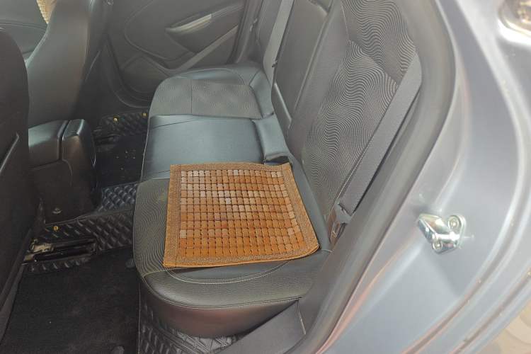 Used Buick GT 2013 XT 1.6T Automatic Fashion Sport Edition Left Rear Seat