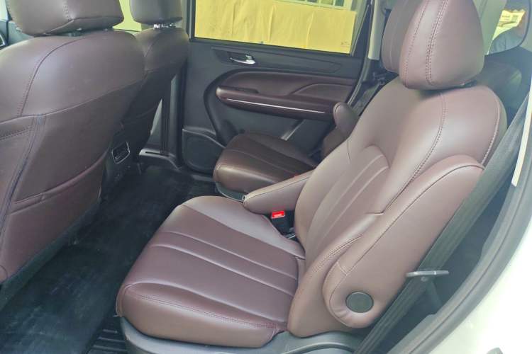 Used GAC Trumpchi M6 2023 PRO 270T DCT Elite Edition Left Rear Seat