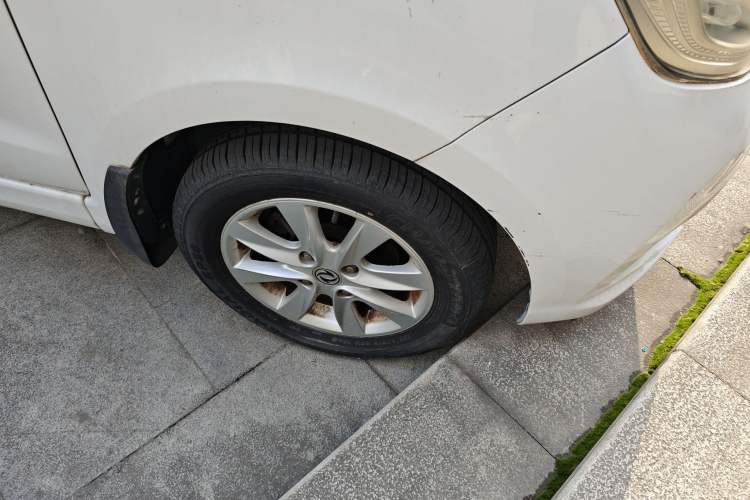 Used Dongfeng Fengon 330 2018 1.5L 330S Premium Edition DK15