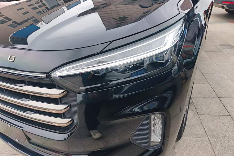 Used EXEED Lanyue 2021 400T Four-Wheel Drive Starlight Pro Edition 7 Seats Left Front Headlight