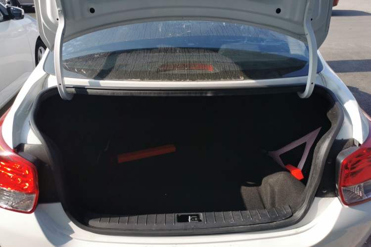 Used Hyundai Verna (older generation) 2020 1.4L Manual GL Refreshed Edition