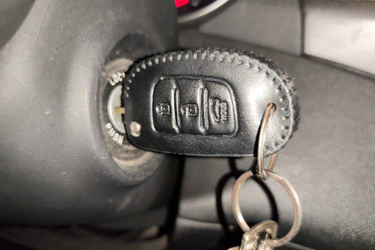 Used Hyundai Elantra (5th Generation / Langdong) 2016 1.6L Automatic Smart Version
