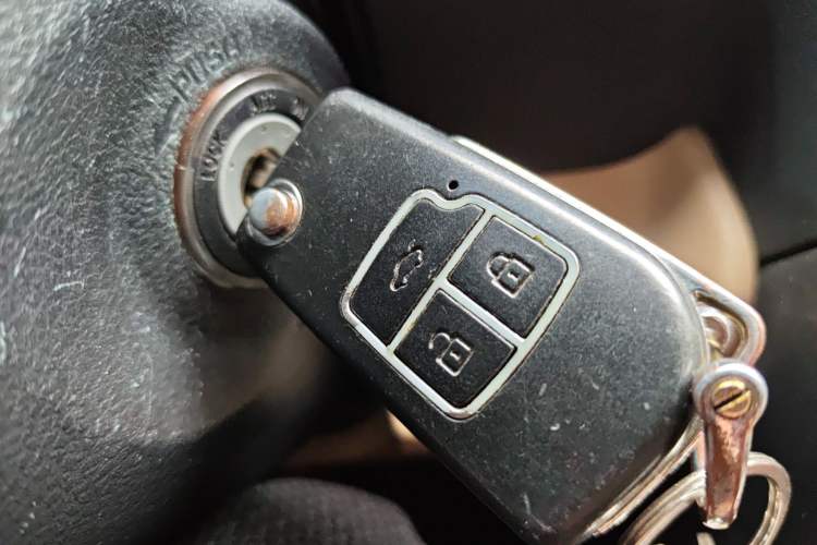 Used Toyota Camry 2013 2.5G Comfort Edition Vehicle Key