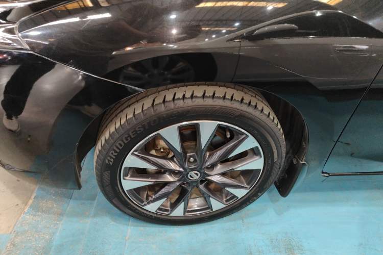 Used Nissan Lannia 2016 1.6L CVT Smart Cool Edition Exterior 4