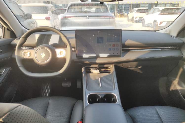 Used Baojun Yunhai 2024 60km Plug-in Hybrid Version