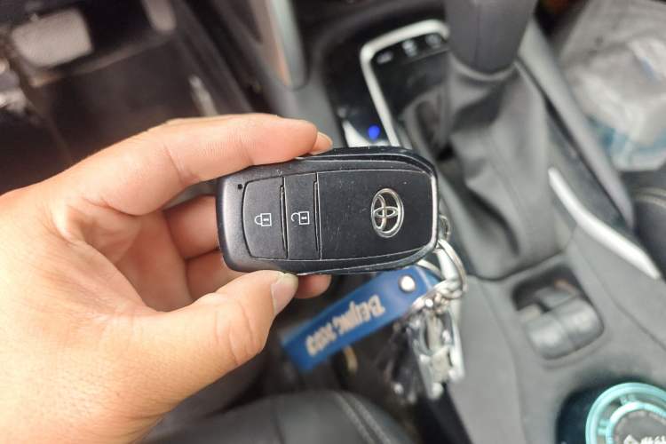 Used Toyota Corolla Cross 2023 2.0L Elite Edition Vehicle Key