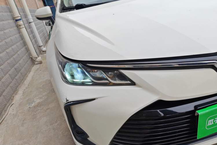 Used Toyota Corolla 2019 Dual-Engine 1.8L E-CVT GL-i Elite Edition Right Front Headlight