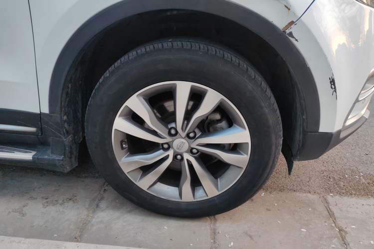 Used Geely Auto Emgrand X7 Sport 2016 1.8TD Automatic ZhiZun Version Right Front Wheel Hub