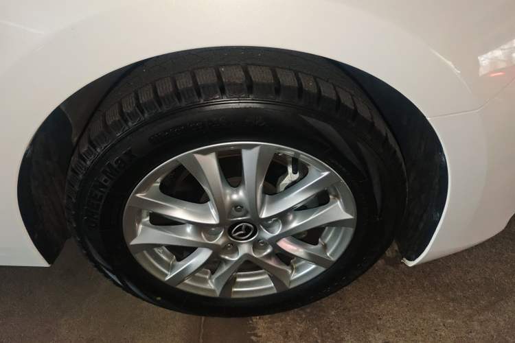 Used Mazda 3 Axela 2017 Sedan 1.5L Automatic Comfort Model Emission Standard China V