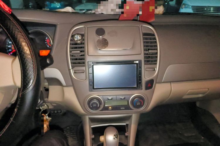 Used Nissan Sylphy 2012 Classic 1.6XE Automatic Comfort Edition Audio And AC Panel