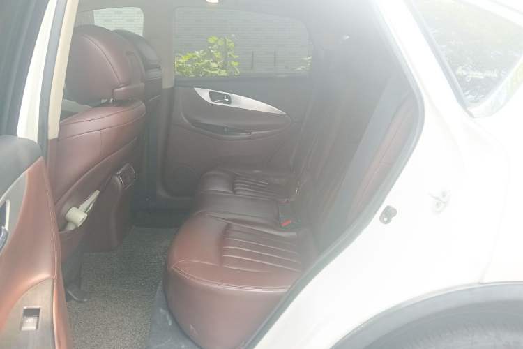 Used Infiniti QX50 2015 2.5L Enjoyment Edition
