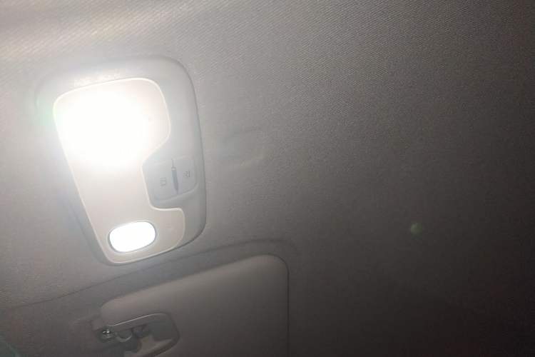 Used Chery QQ Ice Cream 2024 Edition Youth Version 205km Sundae Headliner