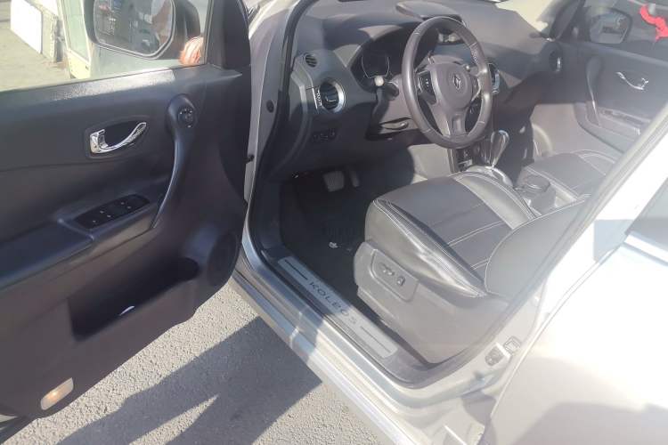 Used Renault Koleos 2013 2.5L Two-Wheel Drive Comfort Edition Driver Seat