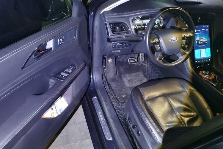 Used Ford Taurus 2019 EcoBoost 245 Premium Edition