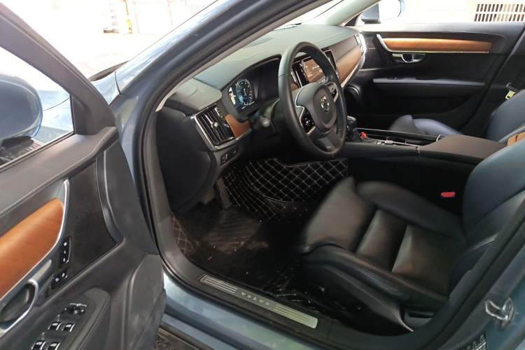 Used Volvo S90 2020 T5 Zhiyuan Luxury Edition