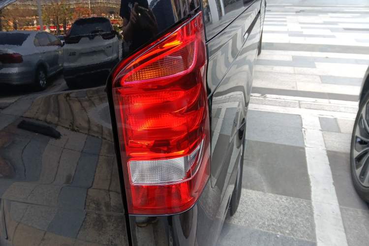 Used Mercedes-Benz Vito 2018 2.0T Business Version China VI Emission Standard