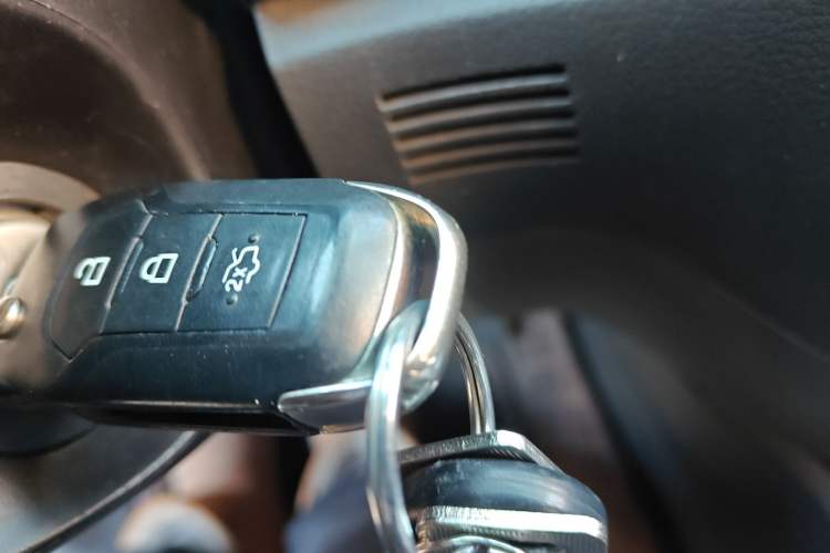 Used Ford Everest 2017 2.0T Gasoline Automatic 4x4 Luxury Edition 7 Seats