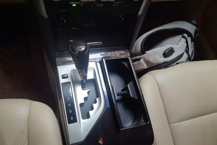 Used Toyota Camry 2012 Luxurious Edition 2.5HG Zunrui
