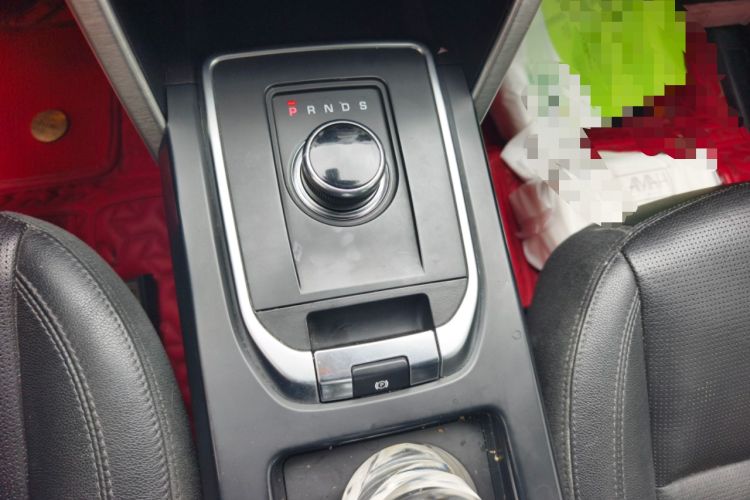 Used Land Rover Discovery Sport 2018 240 PS HSE Version Gear Lever