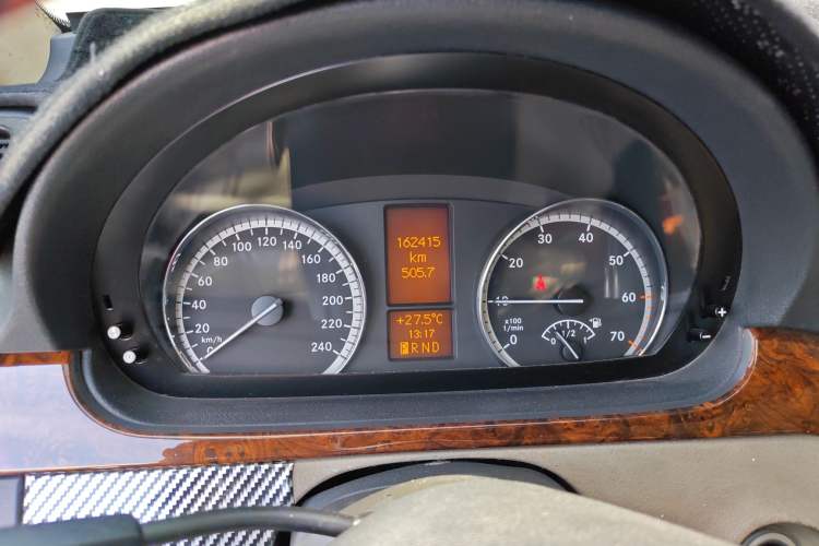 Used Mercedes-Benz Viano 2011 2.5L Prestige Edition Instrument Cluster